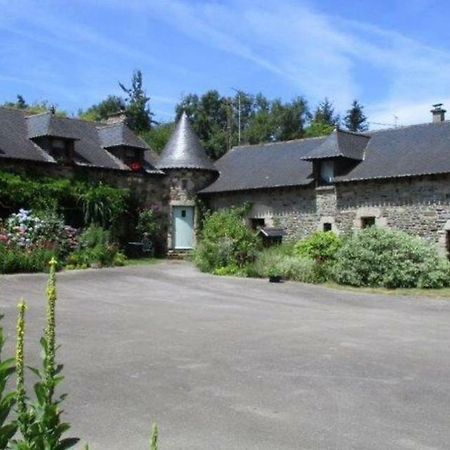 Le Petit Chateau Noyal-Pontivy Exteriör bild